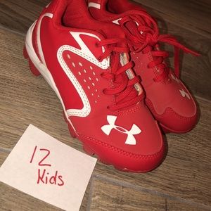Youth little kids under armor cleats